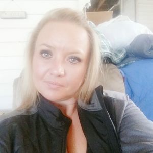 Meet your Posher, Hillary